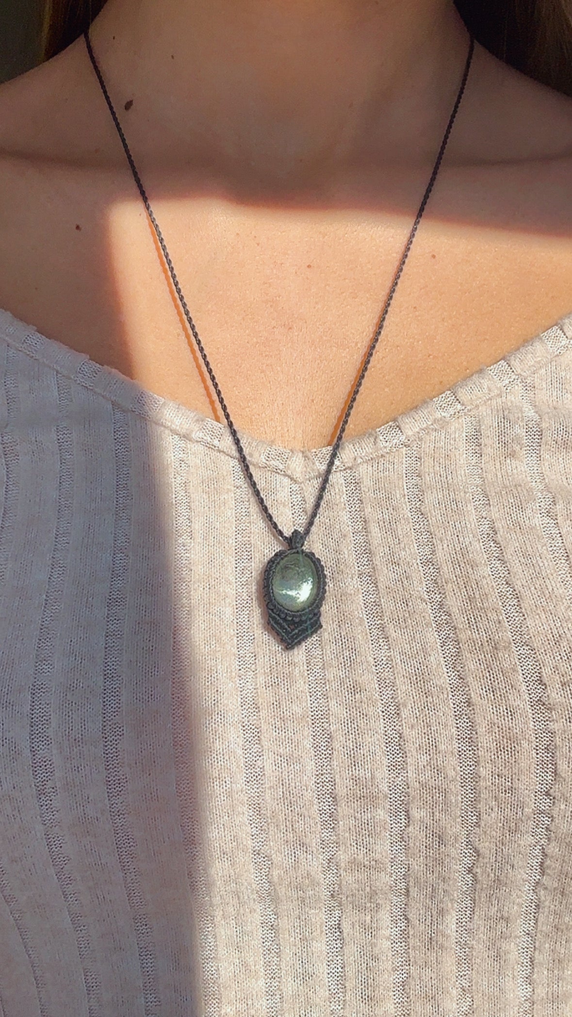 NECKLESS PIRITE