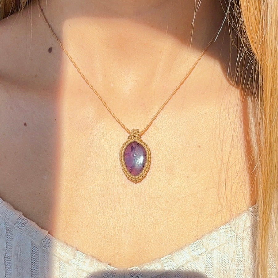 NECKLESS AMETHYST
