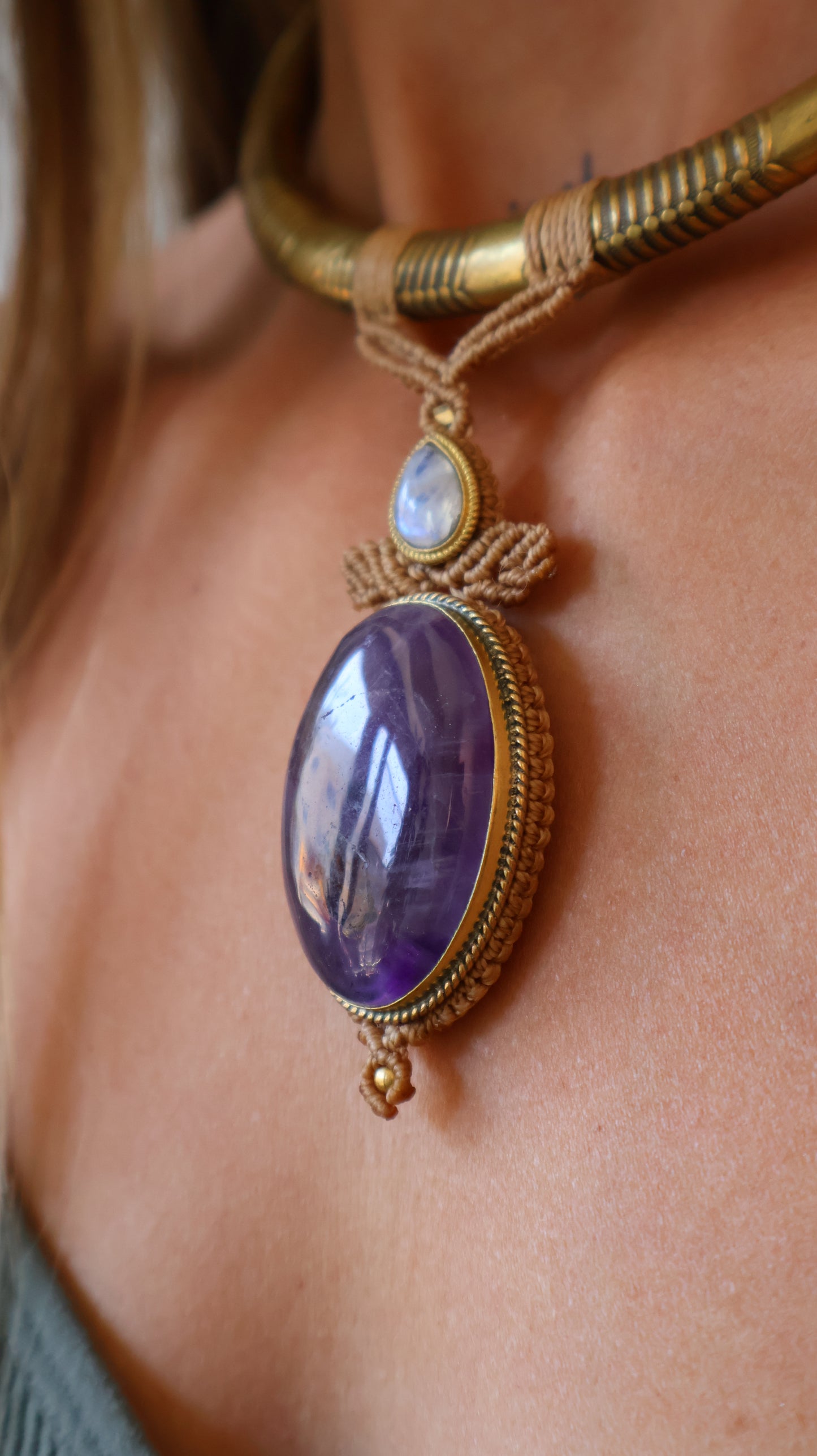 Chocker Amethyst Lune
