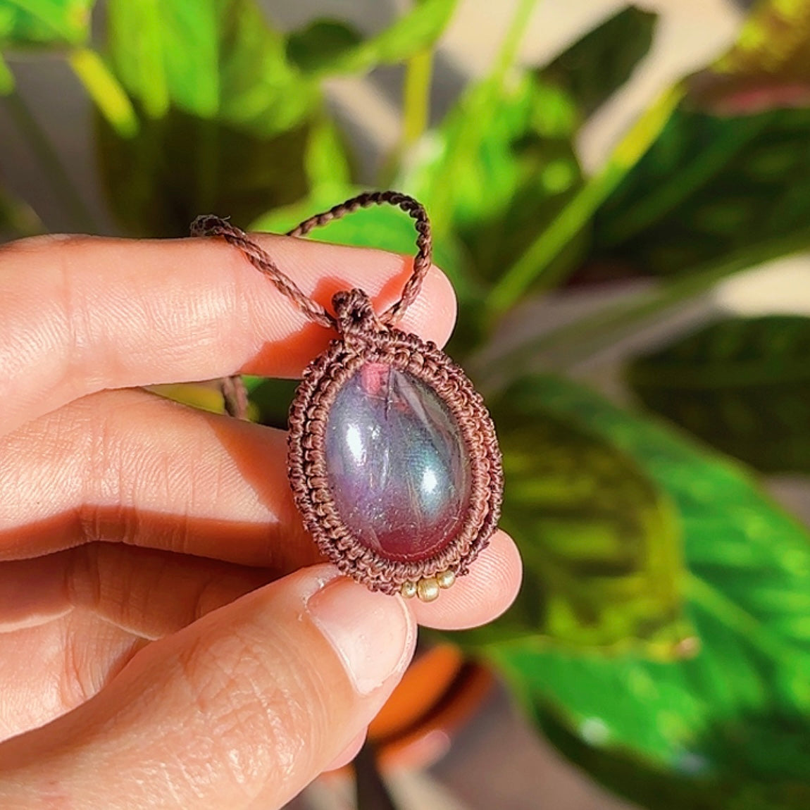 NECKLESS AMETHYST